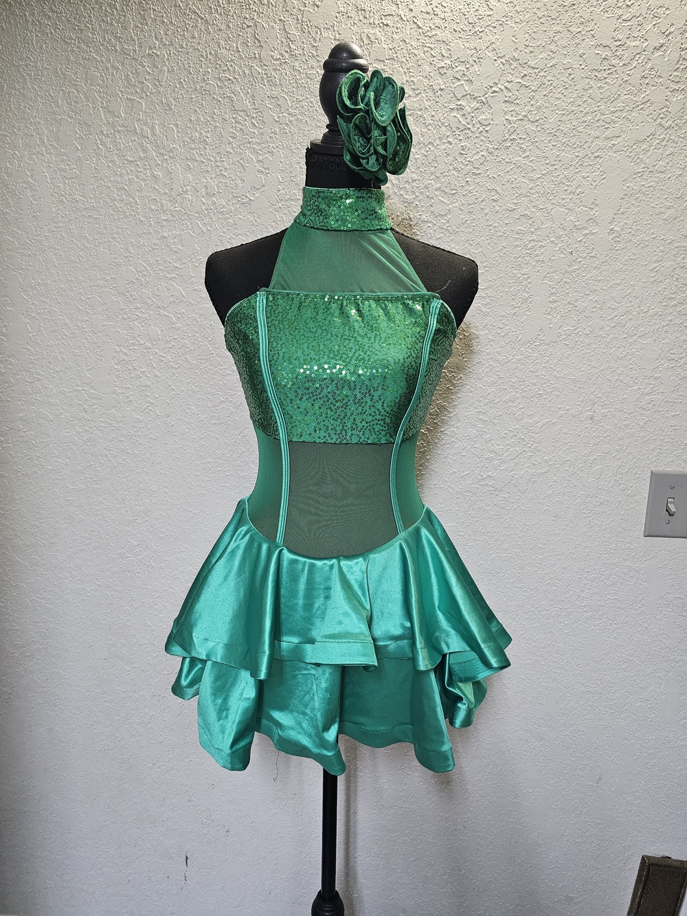 Women’s Emerald Green Halter Sequin Party Dress